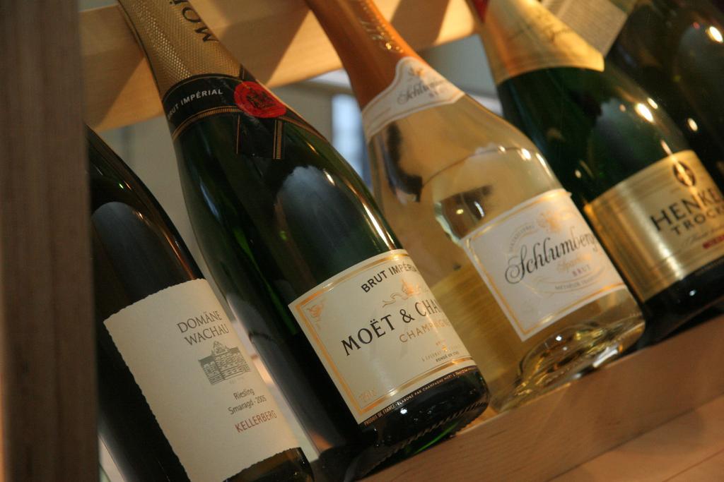 米特霍夫酒店 斯拉德明 外观 照片